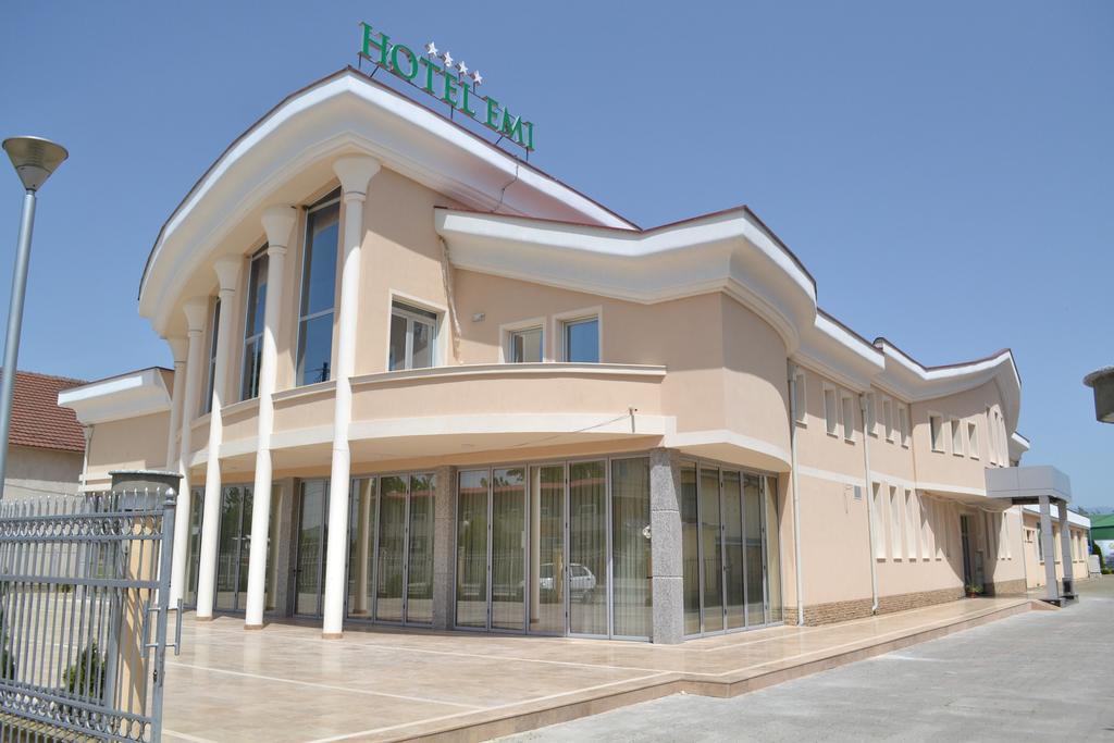 סטרומיצה Hotel Emi מראה חיצוני תמונה